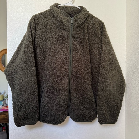 All in Motion Green Cropped Sherpa Jacket - Picture 3 of 6